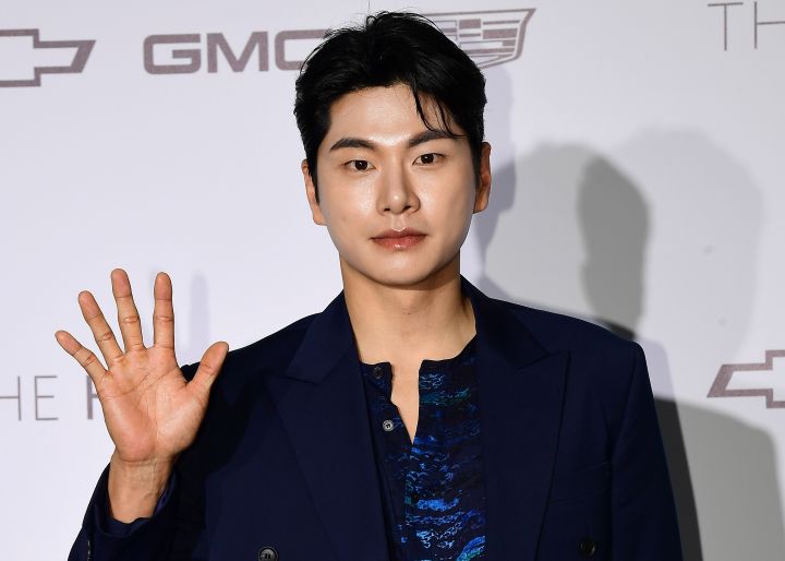 이이경 사생활 폭로자, 또 입 열었다…"진실 밝혀질 것"