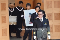 고(故) 김자옥 남편 오승근, 애통한 이별 중 아내 대신해 주변에 인사