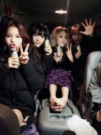 마마무, 컴백무대 출근길 '모닝 요구르트' 인증샷 공개