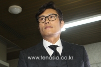 이병헌 vs 협박녀, 고성 오간 재판정…제4의 인물, 석모 씨 3차 공판 출석