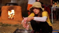 걸스데이 민아, 맨손으로 생닭 손질 털털함 끝판왕