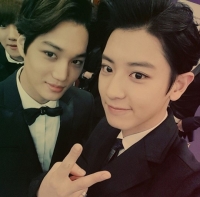 엑소 찬열, 카이 백현과 훈훈하게 MAMA 인증샷 '순정만화 주인공'