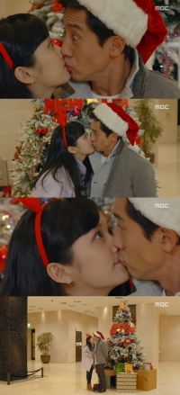 '미스터 백' 신하균 장나라, 셀카봉 든 채 키스했다 '달달 케미'