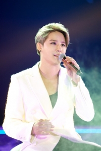 김준수 연말 콘서트, 조정은 이창용 등 뮤지컬 스타 지원사격