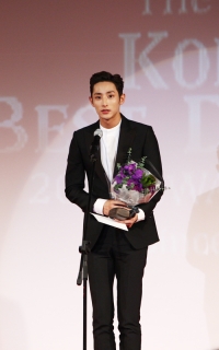 이수혁, '코리아 베스트 드레서 시상식' 남자 탤런트 부문 수상