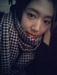 박신혜, 셀카 공개 "눈이 내리는 날엔 머플러"