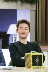 '마녀사냥' 허지웅, “새로 생긴 애인은 찜질기”