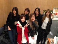 에이핑크, '컬투쇼' 출연 인증샷 '스타일리시한 사복차림'