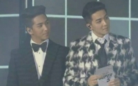 '가요대전' MC 바로와 송민호, 똑닮은 외모 눈길 '혹시 도플갱어?'