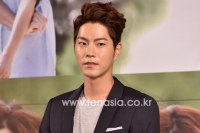 홍종현, '인기가요' 새 MC 발탁..광희-김유정과 케미스트리 기대