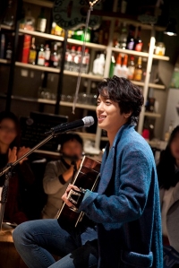 정용화, 익을수록 고개를 숙이는 스타의 고백 &#39;별, 그대&#39;