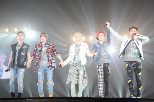 샤이니 첫 도쿄돔 콘서트① 빛나는 샤이니의 1막 5장