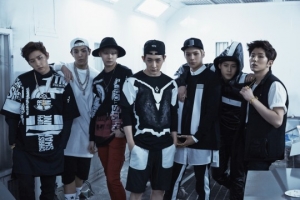 [슈퍼 루키 퍼포먼스 탐구①] 몬스타엑스, 자유분방함과 군무의 조화