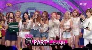 [10초점] &#34;우린 소녀시대지!&#34; 소녀시대 1위 싹쓸이, 이제 시작일 뿐