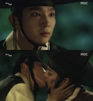 [어제 뭐 봤어?]'밤을 걷는 선비' 이준기, 사랑하는 게 형벌인 사내