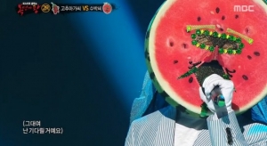[10초점] &#39;복면가왕&#39;, 다시 한 번 우리의 편견을 꼬집다
