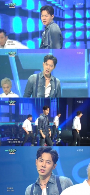 '뮤직뱅크' 전진, 청청 패션 완벽 소화 '와우와우와우'