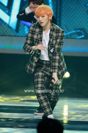 [TENPHOTO] 세븐틴 우지, 머리 색깔 바꾸고 카리스마 장착 (쇼챔피언)