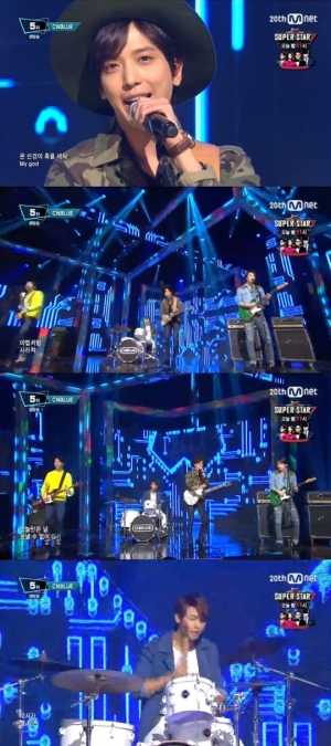 '엠카운트다운' 씨엔블루, 네 왕자님의 세레나데 '신데렐라'