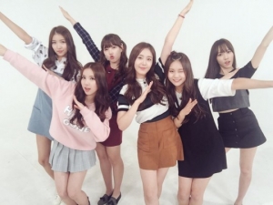 여자친구 소원·유주·은하, 2015 수능 응시 "대학생 되고파"