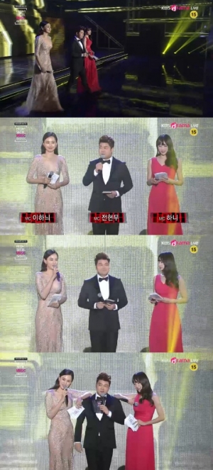 '서가대' MC 전현무, "양 하늬(니) 사이에서 행복해"