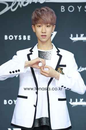 [TENPHOTO] 세븐틴 디에잇, 풋풋한 매력이 엿보이는 중국소년 (세븐틴 콘서트)