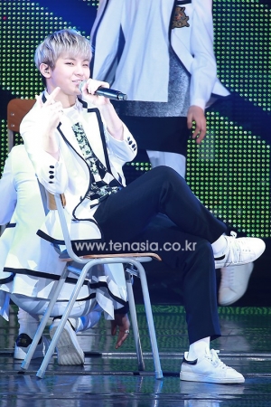 [TENPHOTO] 세븐틴 우지, 무대 위에선 빛이 나는 요정님 (세븐틴 콘서트)