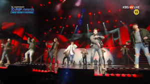 '가온차트' B.A.P, 이것이 핫 트렌드 '눈을 뗄 수 없는 퍼포먼스'