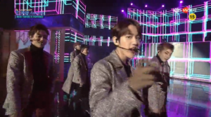 '가온차트' 엑소, 남자답고 강렬한 마성의 무대