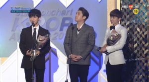 '가온차트' 슈퍼주니어, 3분기 앨범상 "생각과 말에서 향기나는 그룹 될 것 "