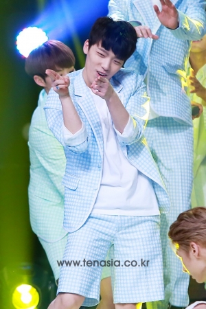 [TEN PHOTO] 세븐틴 디노, 존재 만으로도 상큼함 터지네 (쇼챔피언)