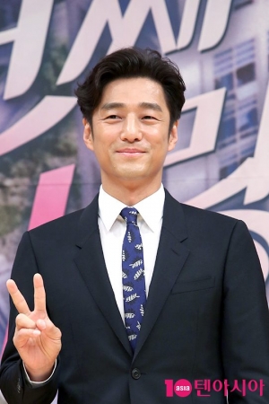 &#39;끝사랑&#39; 지진희 &#34;코 성형, 수술 커져서 포기&#34;