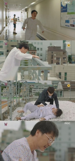 &#39;W&#39; 이종석, 김의성 자살 시도 막았다 &#34;당신 딸 살려야 되니 정신 차려&#34;