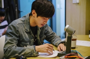 '구르미' 진영, 열연에 이어 OST 합류...'안갯길'