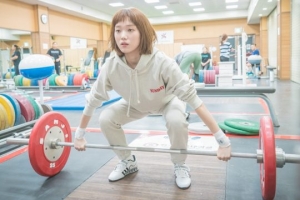 [수목극 여우 대결③] '역도요정' 이성경, 이렇게 러블리 할 수가