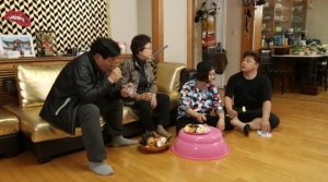&#39;최고의 사랑&#39; 윤정수 외삼촌 부부 &#34;소개팅 주선하려다 실패&#34;