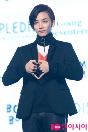 [TEN PHOTO] 세븐틴 정한 '내 하트에 빠져봐'