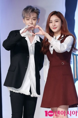[TEN 현장] 소나무 나현X보프 동현, 아이돌 로맨스를 기대해