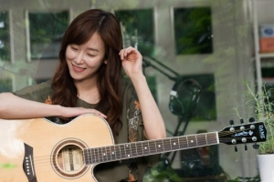 &#39;미친 고래&#39;는 잊어라, 서현진 청순 가득 홍대 여신됐다