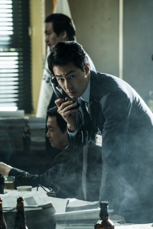 조인성X정우성X류준열 &#39;더킹&#39;, 역사상 이런 캐릭터는 없었다