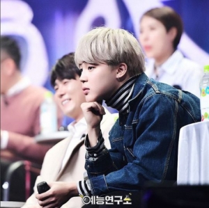 &#39;복면가왕&#39; 방탄소년단 지민, 비하인드 컷 공개 &#39;훈훈함의 정석&#39;