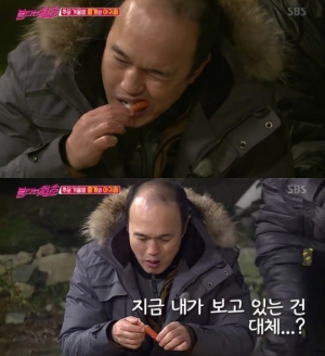 &#39;불타는 청춘&#39; 김광규, 감기 잊은 홍게 먹방 &#39;폭풍 흡입&#39;