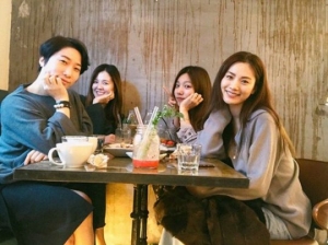 &#34;사랑하는 언니들&#34;...나나, &#39;진짜 사나이&#39; 동기 모임 공개