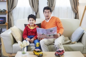 김상중X이로운, 오랜만에 뭉친 父子...여전한 호흡