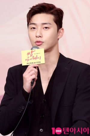 박서준X로코, 떼려야 뗄 수 없는 사이