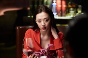 [리얼③] 설리, 이쯤되면 파격의 아이콘