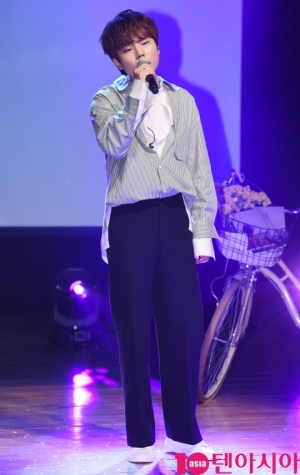 사계절 지나 '그리고 봄'… 정승환의 첫 걸음 (종합)