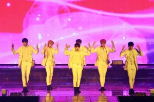 [TEN 공연] &#34;잊지 않을게요&#34;…JBJ, 누구보다 빛났던 7개월