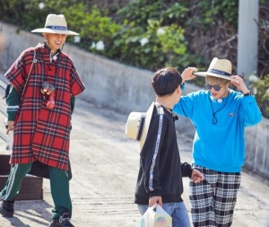 &#39;이불 밖은 위험해&#39;, 남해로 떠난 김민석 3인