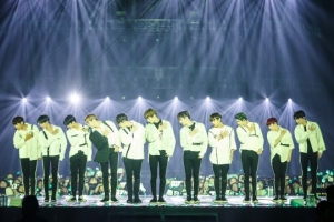 [TEN 공연] &#34;우리는 성장中&#34;…워너원, 월드 투어의 서막